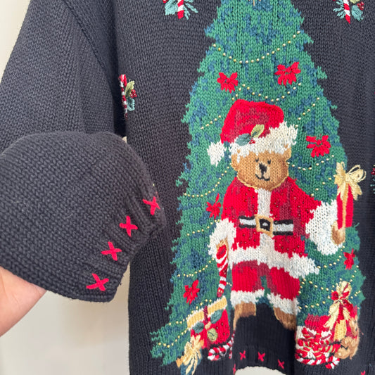 2002 Tiara international Teddy Bear Christmas Sweater (L)