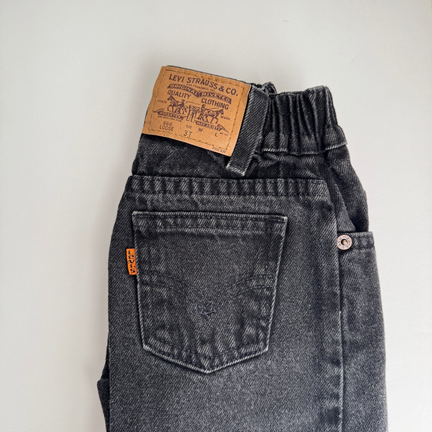 Vintage 566 Orange Tab Black Loose Fit Levi’s (3T)