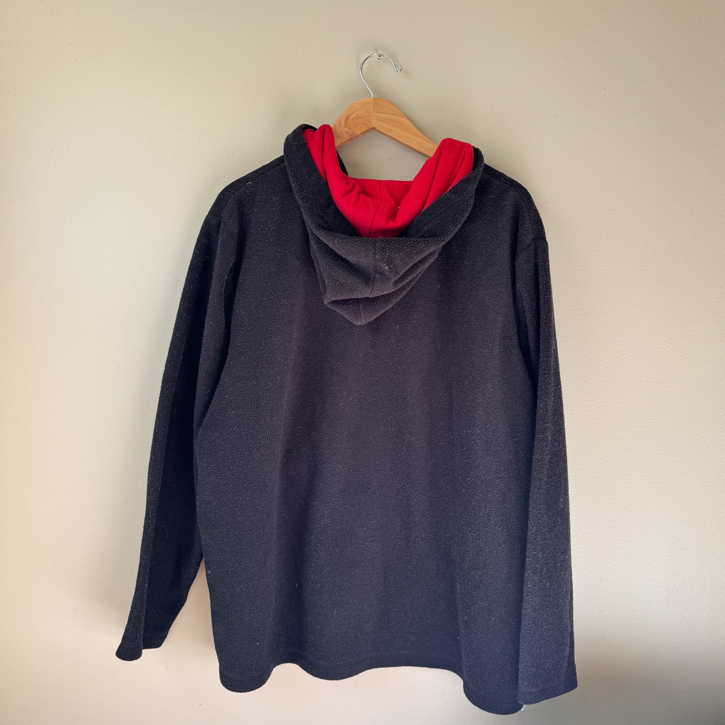 Vintage Disney “Wild Friend” Tigger Sweater (2XL)