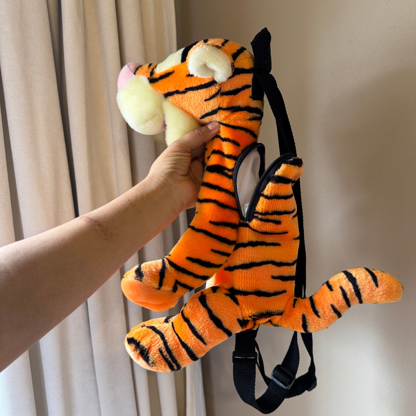 Vintage Disney Winnie The Pooh Tigger Plush Backpack