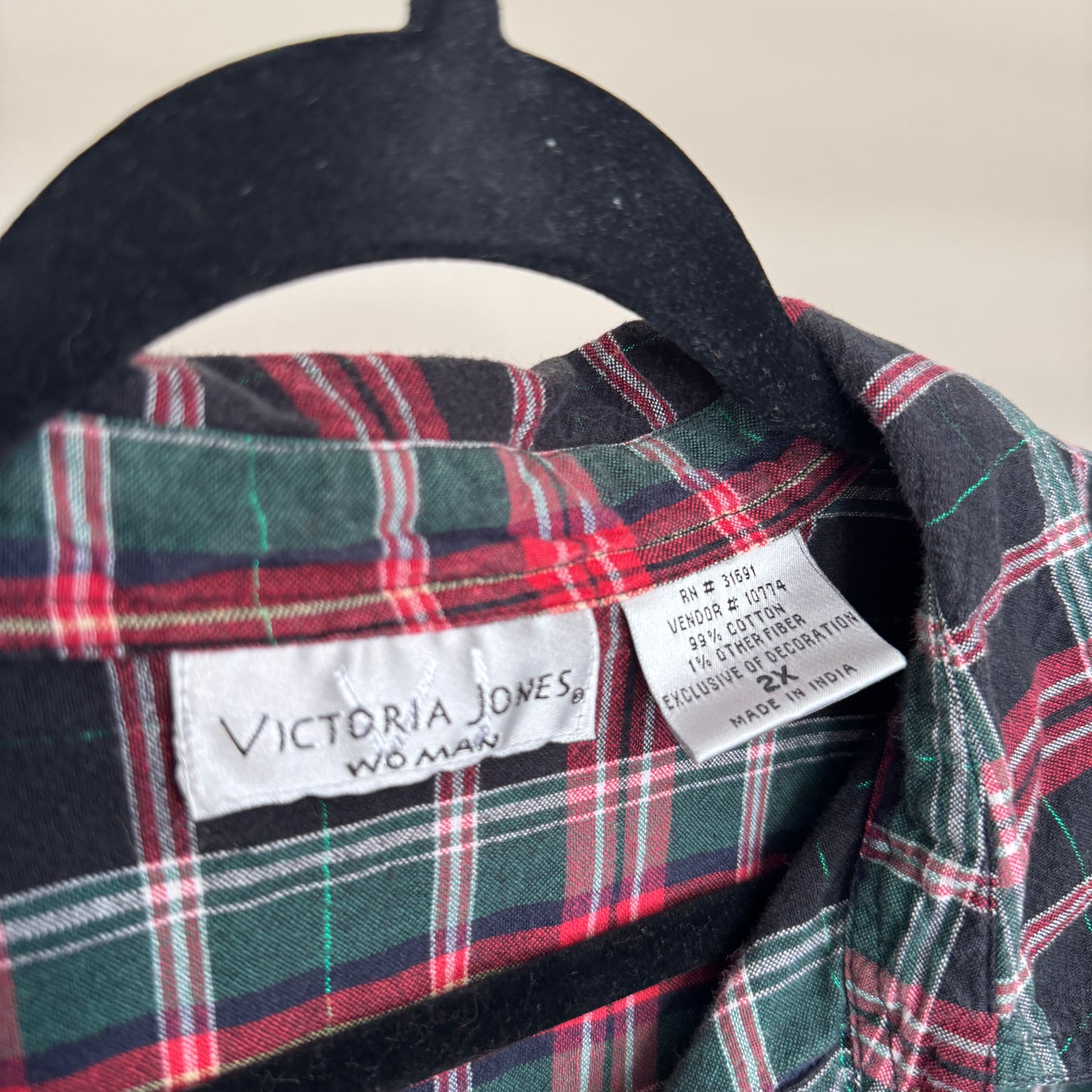 Christmas Plaid Kitty & Gifts Embroidered Button Up Shirt (2XL)