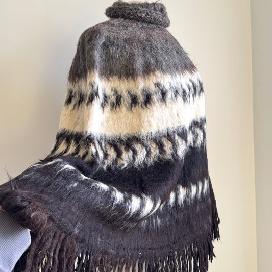 100% Alpaca Wool Turtleneck Poncho Free Size