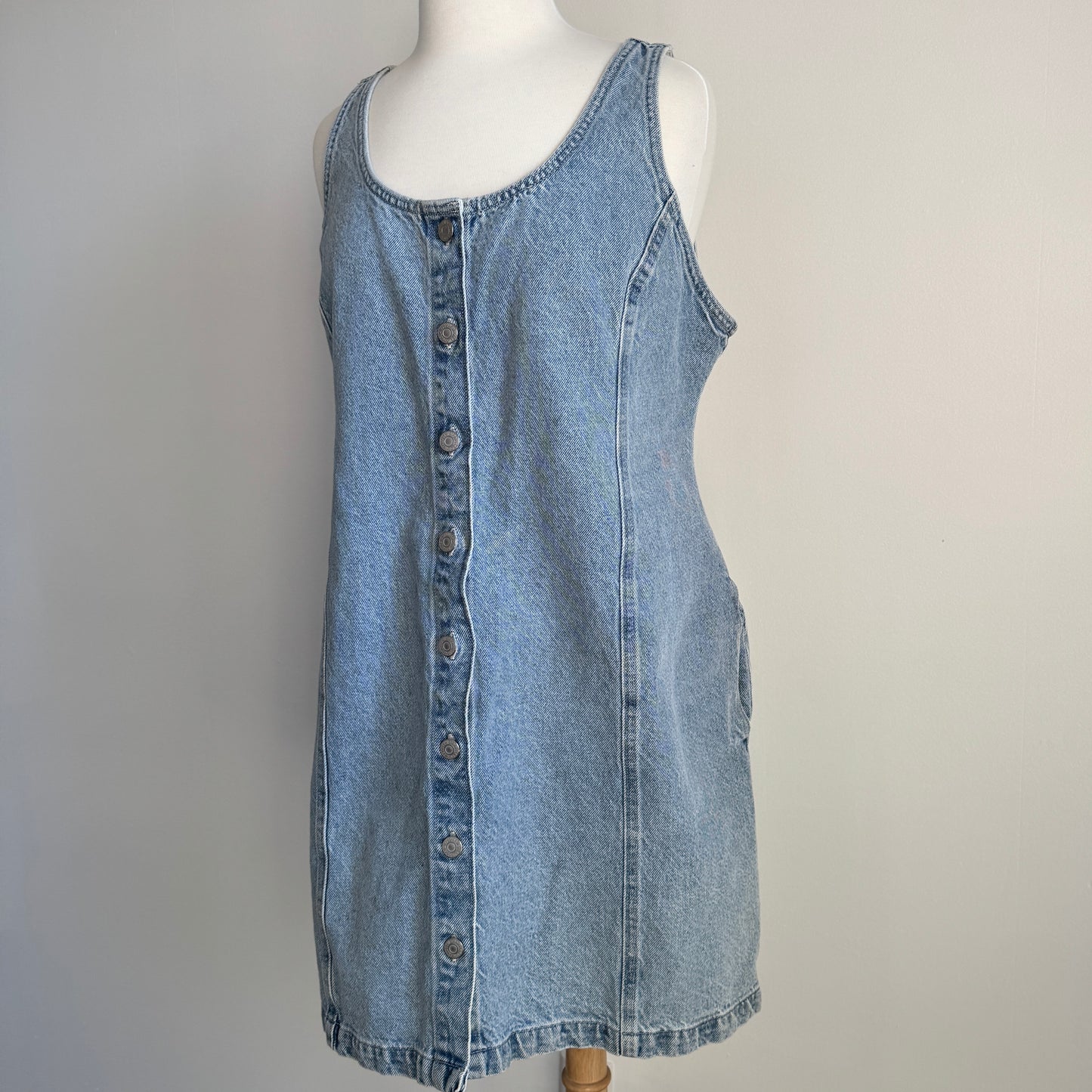 Levi’s light wash denim dress