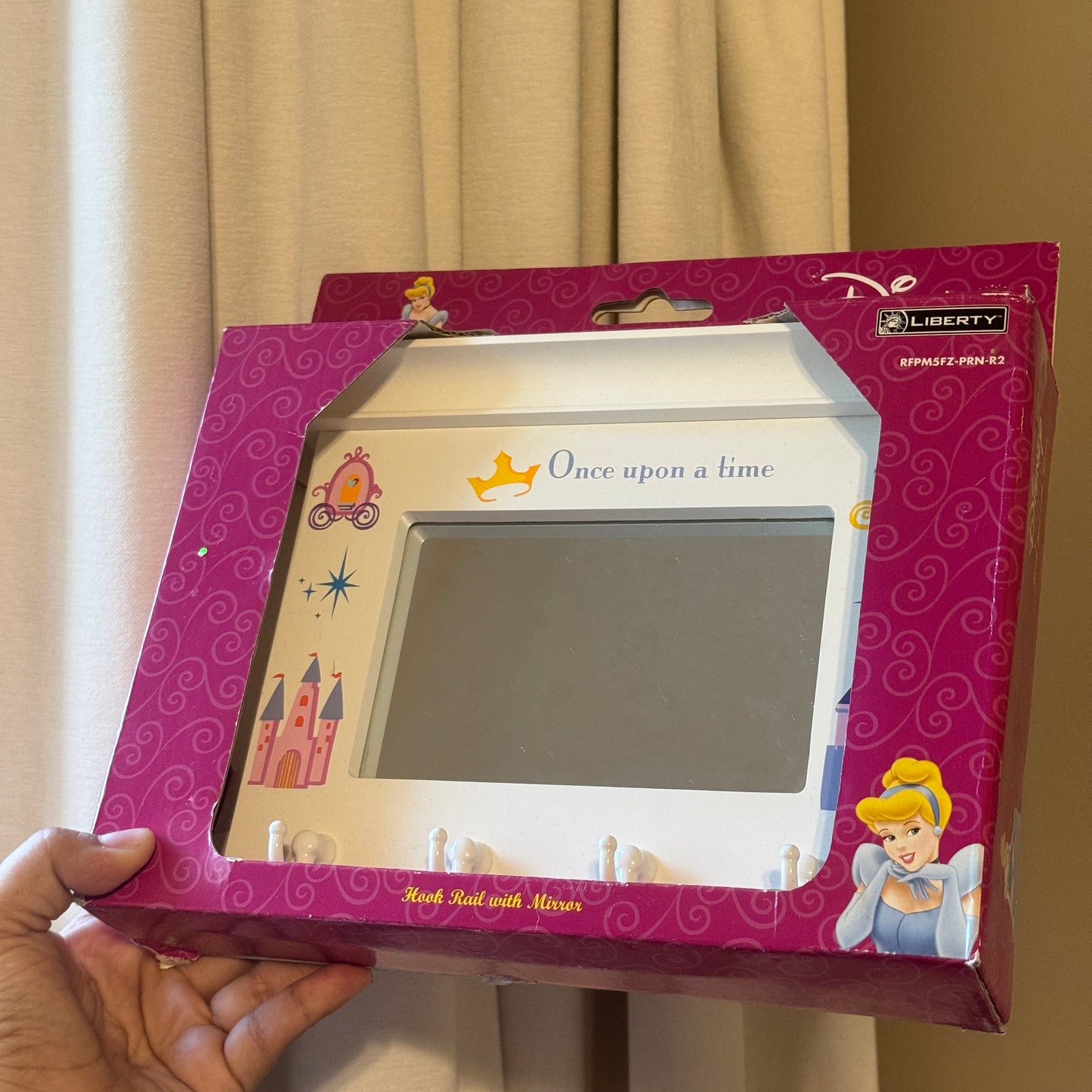 Cinderella Hook Rail with Mirror