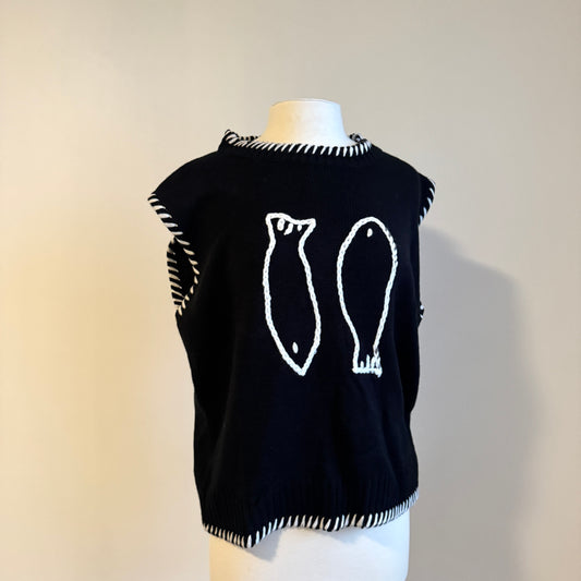 Sleeveless Fish Pattern Sweater (L)